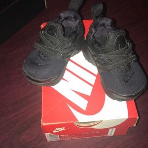 SOLD!!! Toddler Nike Prestos